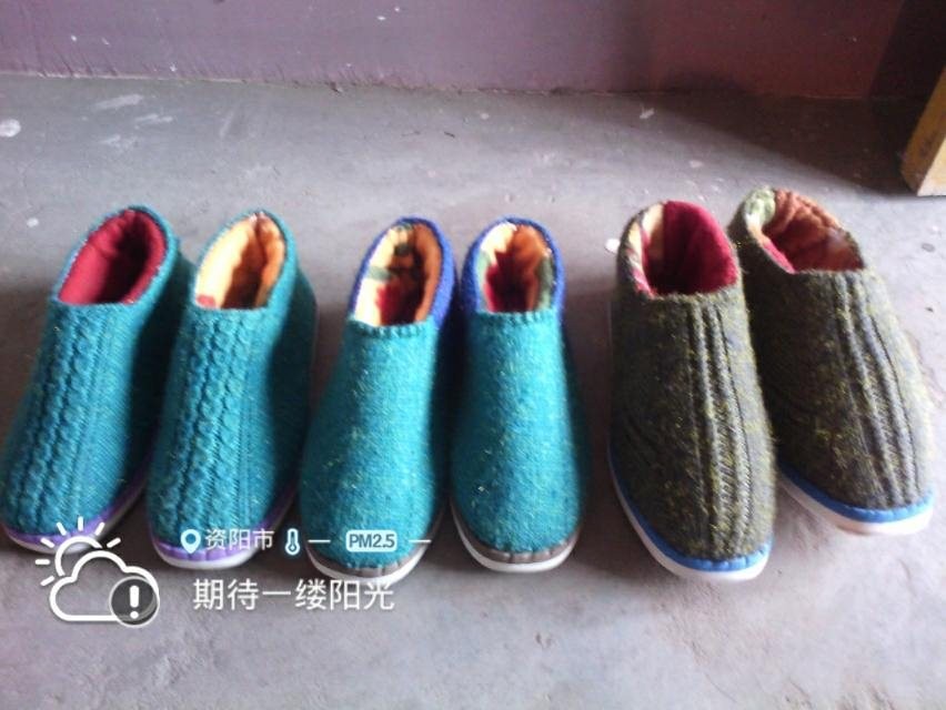编织简单的棉鞋