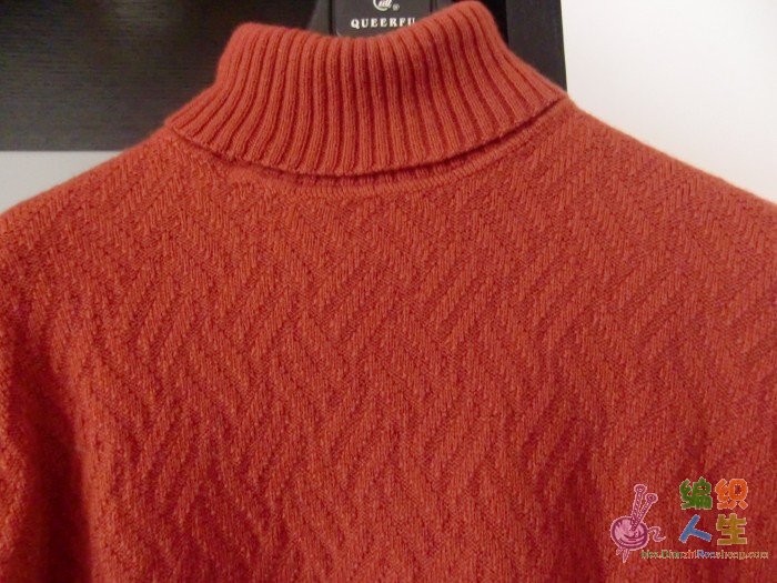 给老公的细针细线的红色羊毛衣终于完工了!