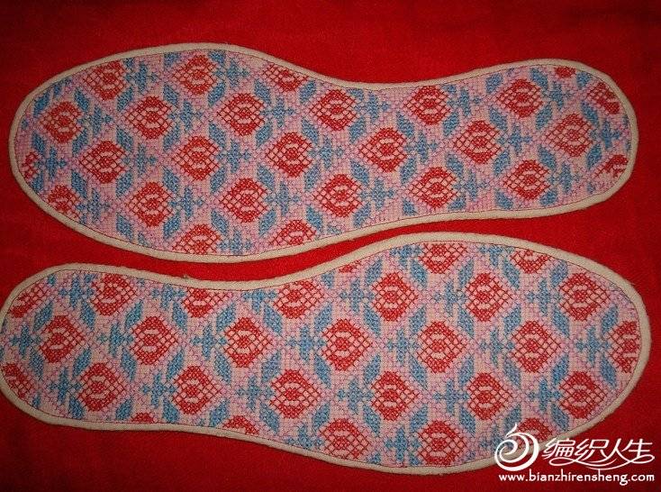 我绣的鞋垫——很漂亮的哦