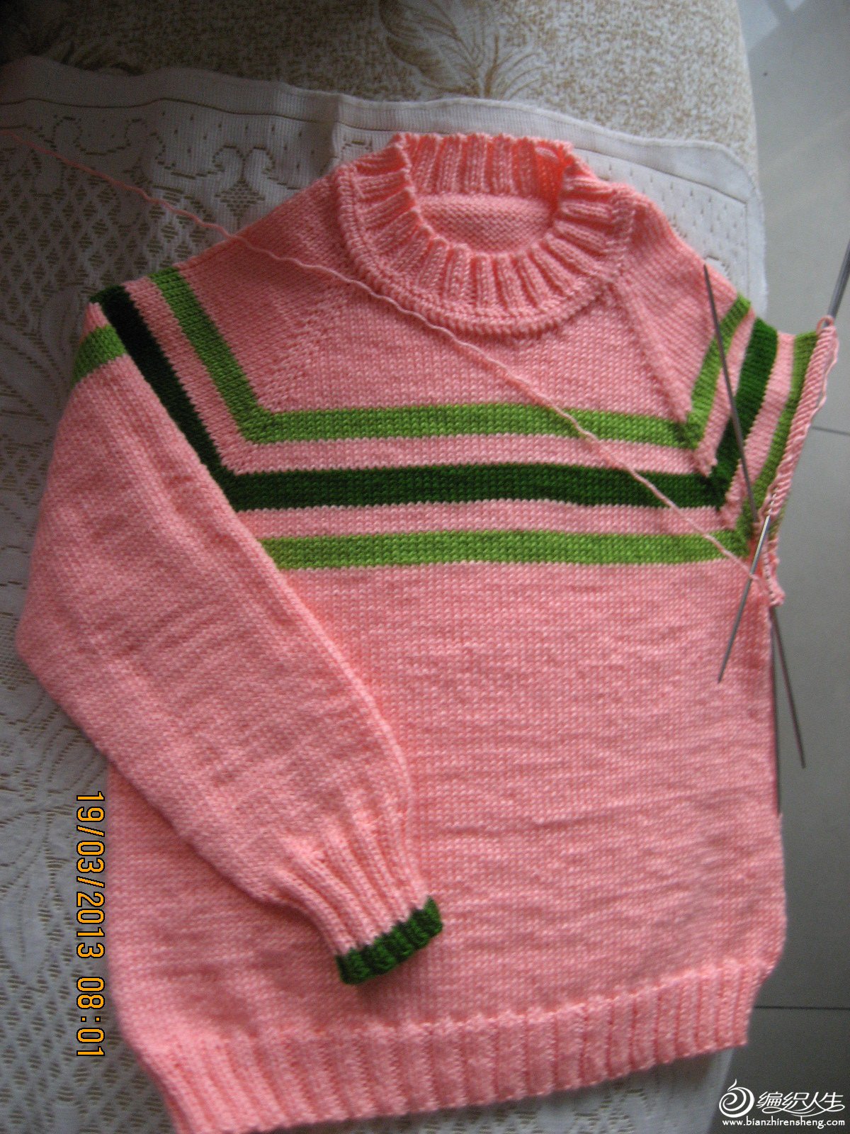 配线的宝宝毛衣