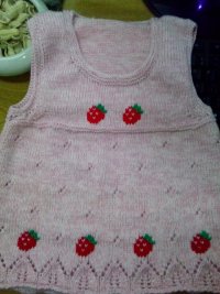 草莓 毛衣