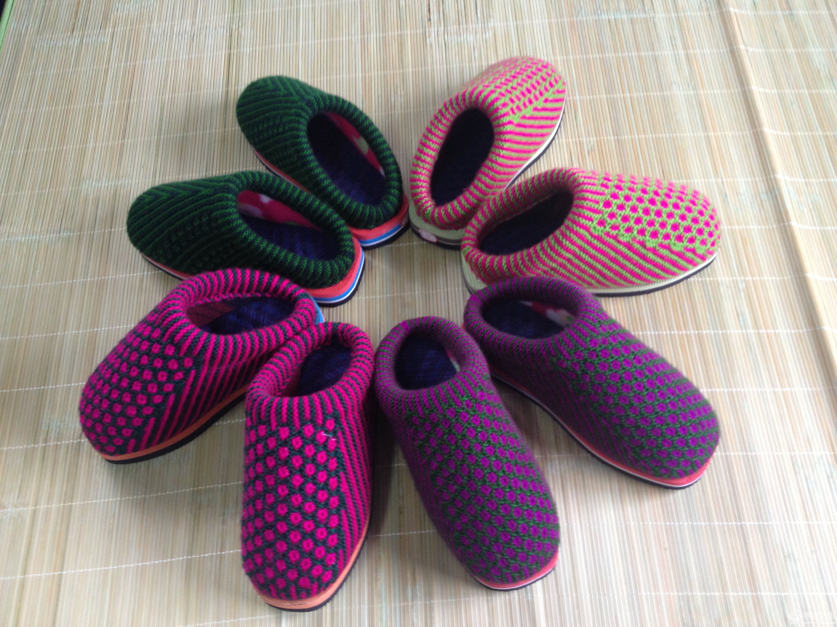 手工拖鞋的花型和款式,雅馨绣坊棉鞋图纸500_大山谷图库