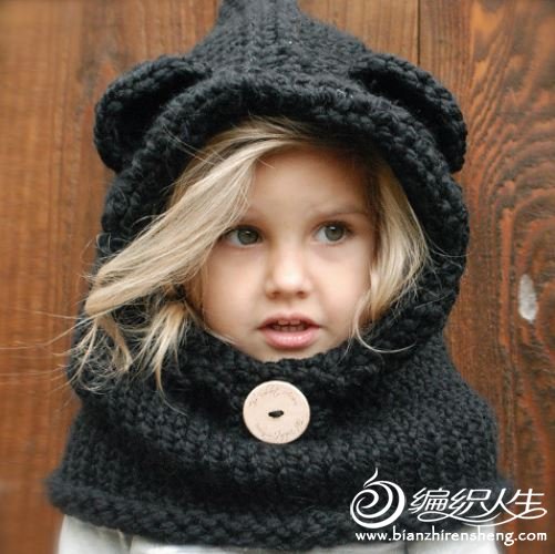Heidi May设计的儿童熊耳连帽围脖