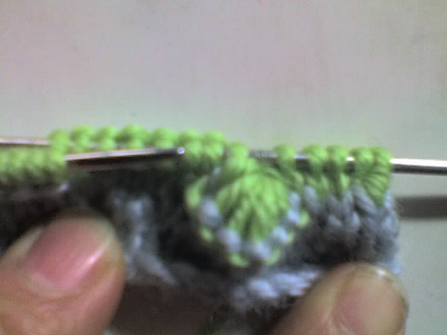 我织的贝壳花毛衣(加织法了,海狸姐姐给做了个图解)