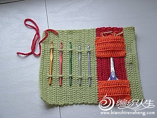 crochet_case_medium.jpg