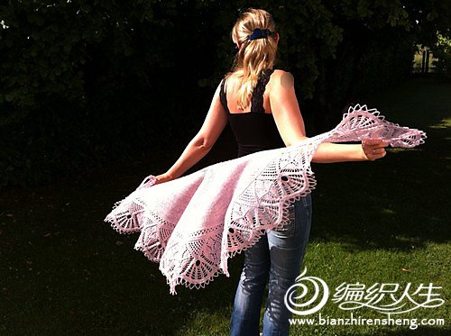 Tiong_Bahru_shawl_-_10.08.2012_-_Ravellenic_Games_2__medium.jpg