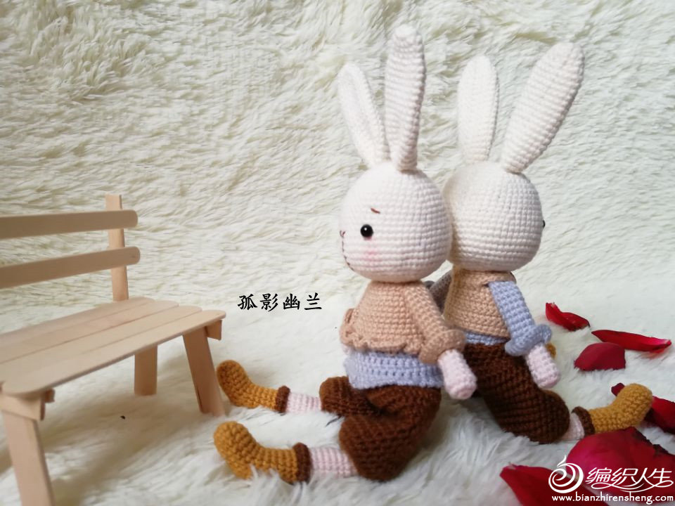毛线编织钩针兔子玩偶